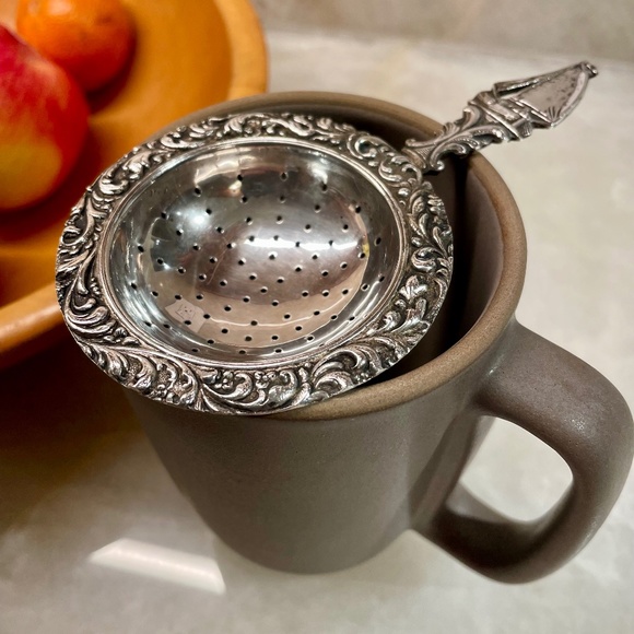 Vintage Tea Strainer - Picture 1 of 5